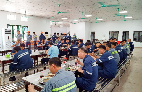 NHÀ ĂN CA CÔNG TY TNHH NATSTEELVINA BƯỚC SANG TRANG MỚI VỀ CHẤT LƯỢNG