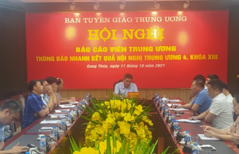 Đảng bộ NatSteelVina tham dự Hội nghị Báo cáo viên Trung ương thông báo nhanh kết quả Hội nghị Trung ương 4, khóa XIII